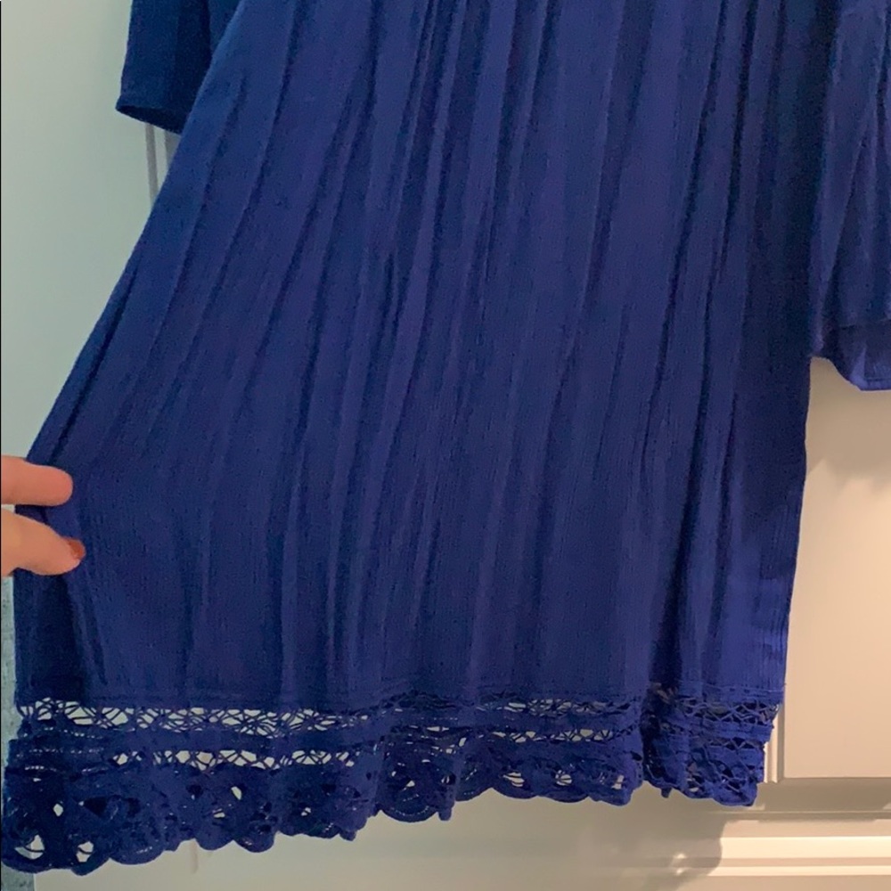 Dress - Picture 3 of 3